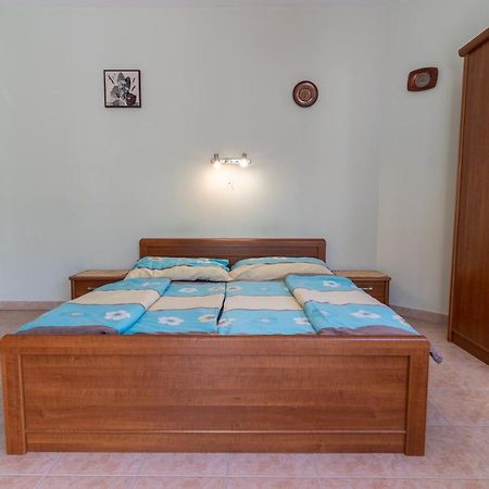 Bed and Breakfast Izabella Panzio Hajdúszoboszló Exterior foto